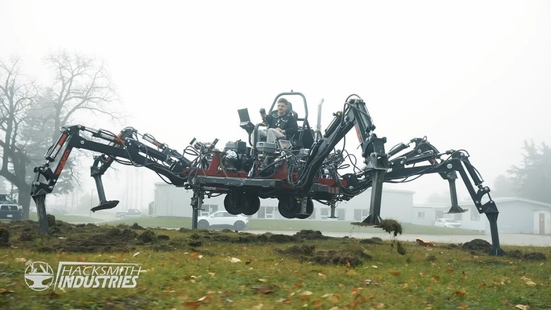 Умельцы собрали огромного робота-паука и показали, как он ходит по улице. Выглядит, будто это фантастический фильм в реальности